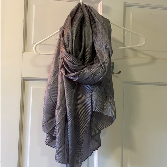 Ladies collection of scarves - Picture 9 of 14